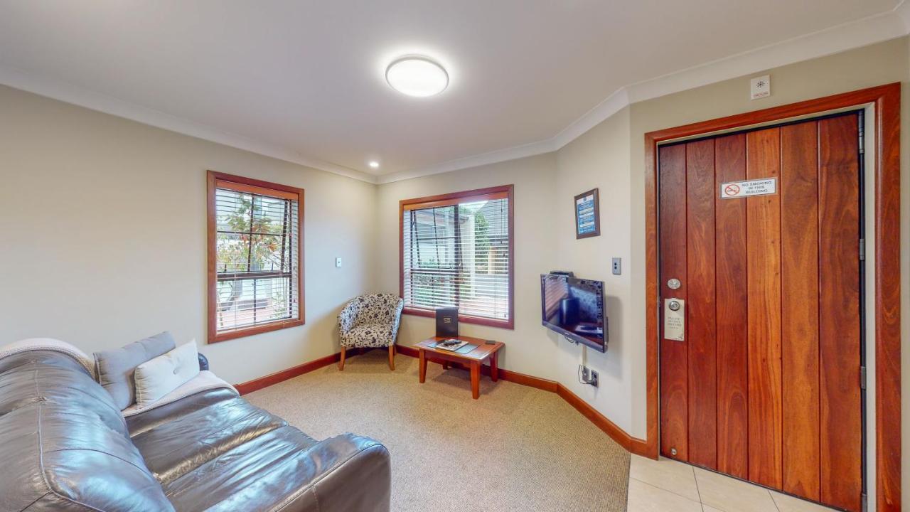 Quantum Motor Motel 5*