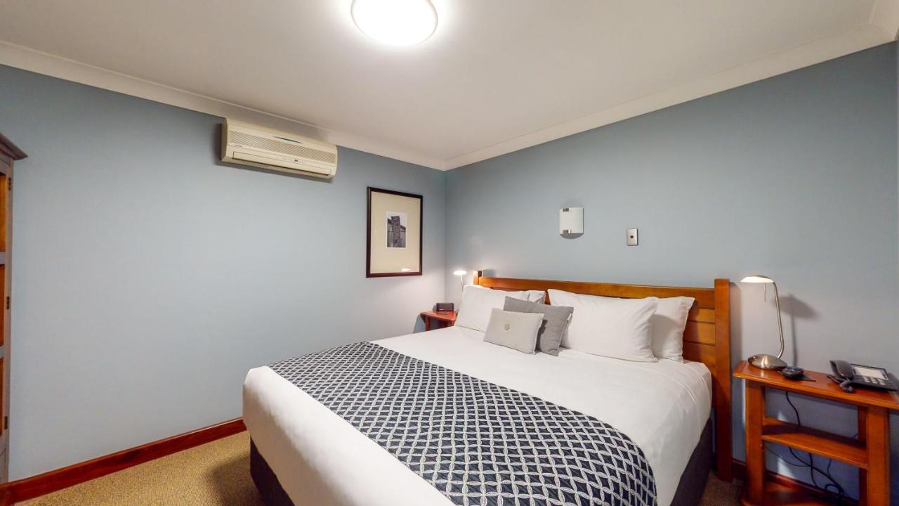 Quantum Motor Motel 5*
